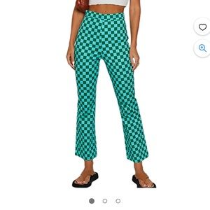 SOLD LALA Inspired Checkered Crop Flare leggings
